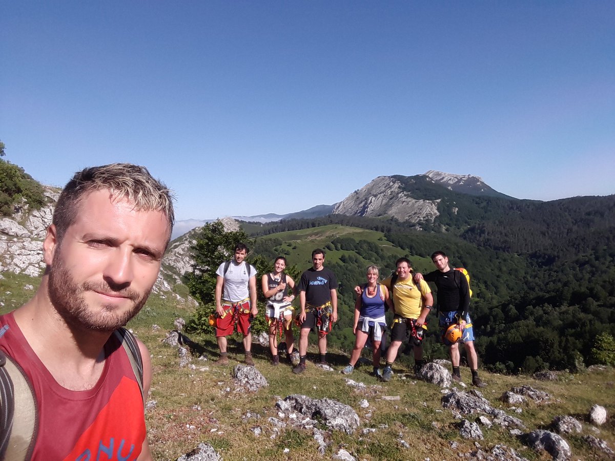 boliki84's tweet photo. Ya estamos en plena temporada de descenso de cañones!
BOLIKI E IRATI AVENTURA!!
La mejor manera de combatir el calor https://t.co/5X2Vyle11W