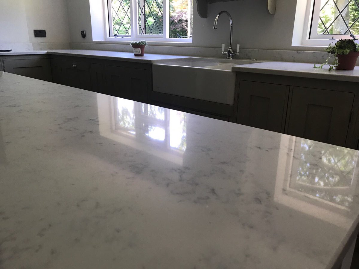 Alanmarblestone's tweet image. A completed kitchen worktop ,we can create the worktop that you want #kitchen #uktrader #quartz#worktop#granite