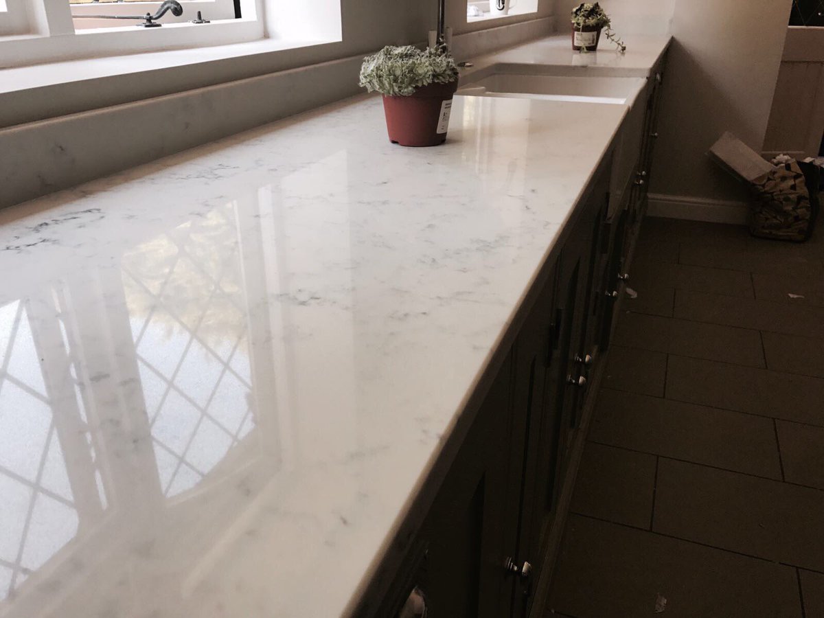 Alanmarblestone's tweet image. A completed kitchen worktop ,we can create the worktop that you want #kitchen #uktrader #quartz#worktop#granite