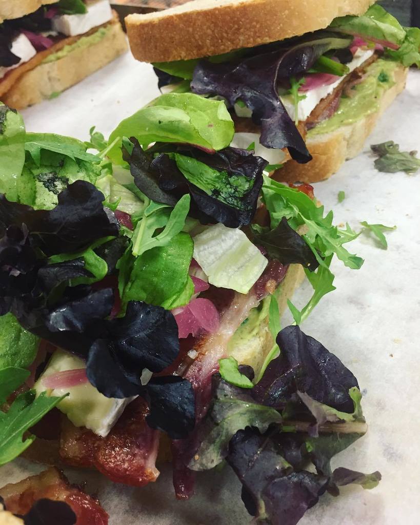 Grab a corker of a sandwich this week - bacon, avocado, brie &amp; pickled red onion on our tinned white. #lunch #bake… ift.tt/2tIAB1d