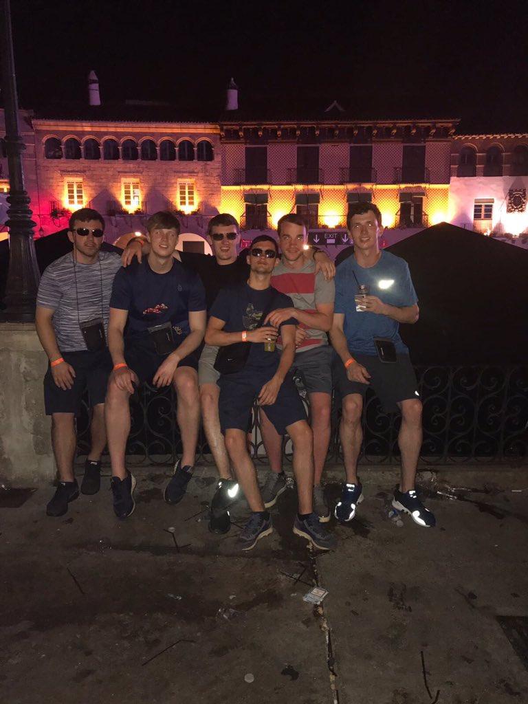 JohnHyland2's tweet photo. Barca 🇪🇸🌴 https://t.co/d5SgMpOozH