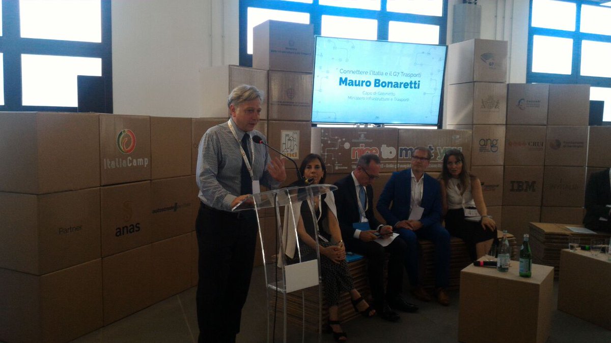 mitgov_it's tweet image. #Bonaretti: "Se non c'è connessione e continuità territoriale, manca il diritto alla mobilità"