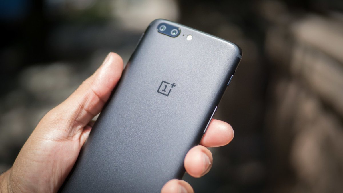 stevekrohn's tweet photo. Review: The OnePlus 5 is the most exceptional phone you’ll find under $500 (and perhaps more) https://t.co/nKqDYyCkLS https://t.co/9A88lumot5