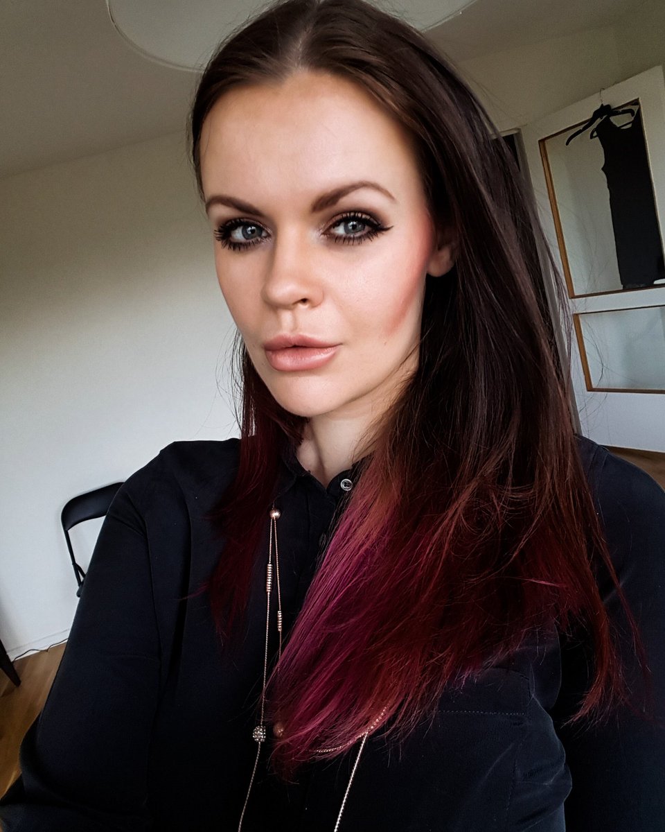Malin Holm On Twitter Smile Because It Confuses People Smile