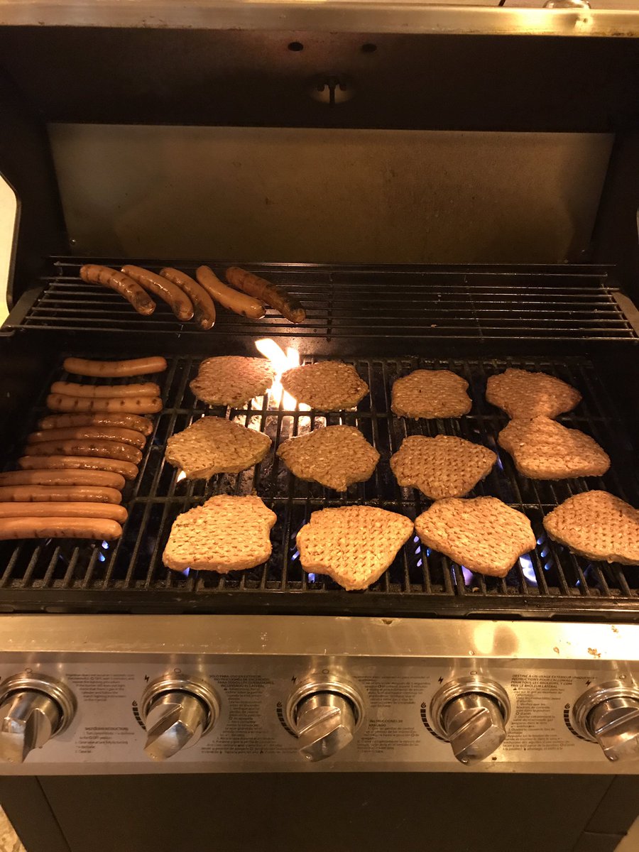 Mark_mywords's tweet photo. A small token of gratitude for what the team does each and every night! Thank you FL City Night Crew!! https://t.co/iooICIo7Rj