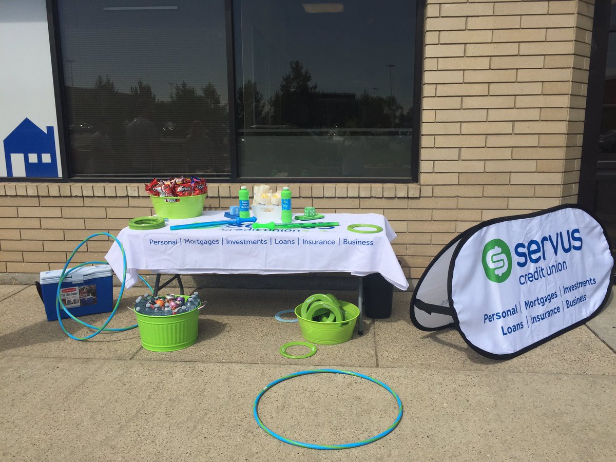 CrystalJ86's tweet photo. @ServusCU #CapilanoBranch #Finances&Fitness #weloveourmembers #CircleDay https://t.co/PRZEwwfB3k