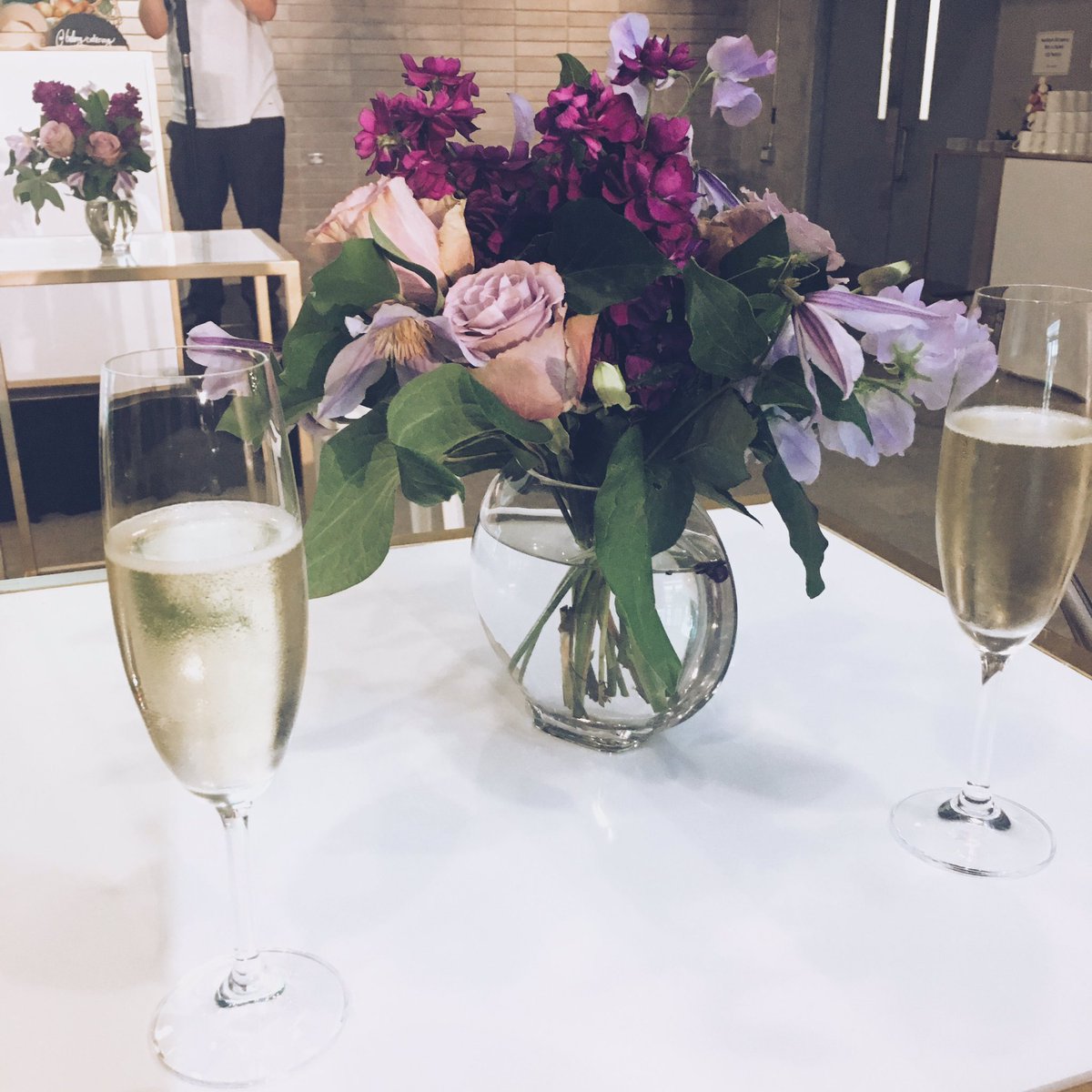 fringinto's tweet image. Let&apos;s start with champagne #AlconKitchenParty #ChefBradLong #EyeTech