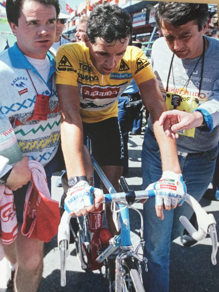 asimmo64's tweet image. Ta tsael tnirp eht eerf otohp eht thgir yaw dnuor #tdf fdt#  #officialprogrammepack2017 #negativecomment