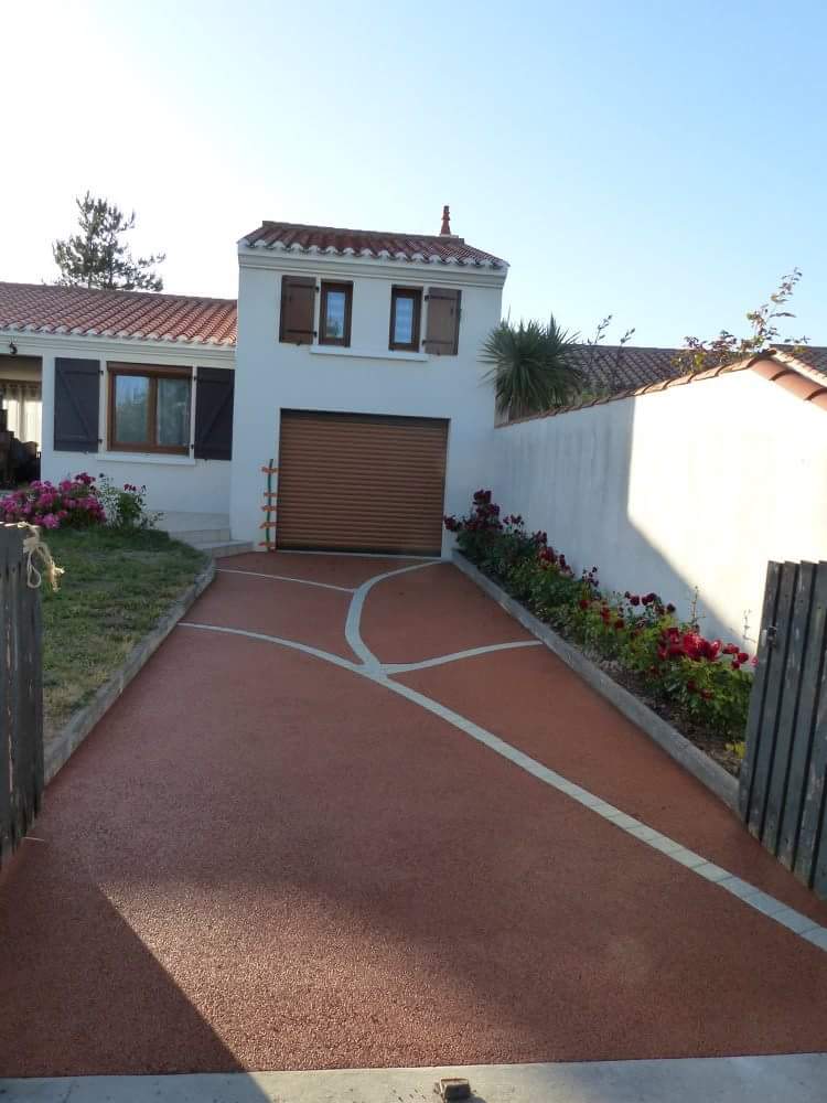 BenoteauSarl's tweet photo. Béton poreux de couleur marron pavé tuffeau @senechal_edycem @Edycem_Beton https://t.co/XYAukOYNsx