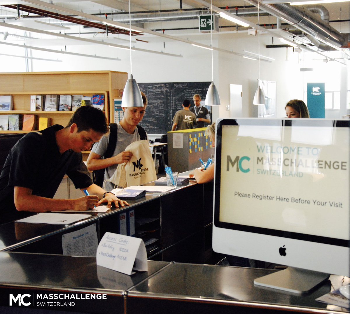 MassChallengeCH's tweet image. Careful, start-ups in the building! ⚠️🚀
The move-in will last until Wednesday. We kick off the acceleration with a Bootcamp, this Thursday!