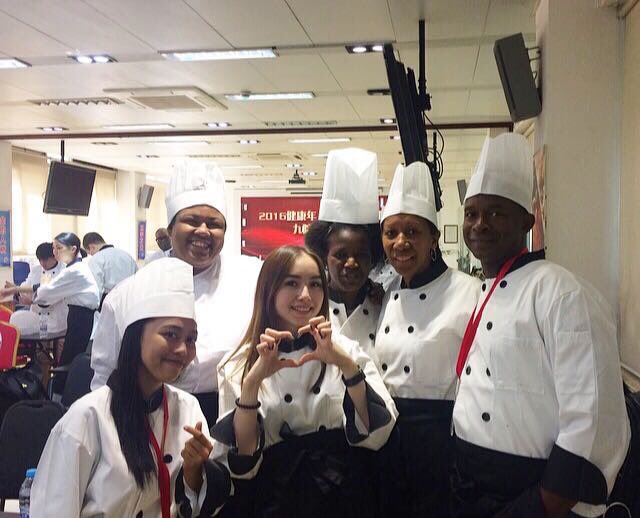 HBCUChinaNet's tweet photo. Students from @Livingstone1879 @MorganStateU @udc_edu @UVI_edu in Shanghai Second Polytechnic University #cookinginshanghai #HBCUsinChina https://t.co/ZxDP2Fo5bB