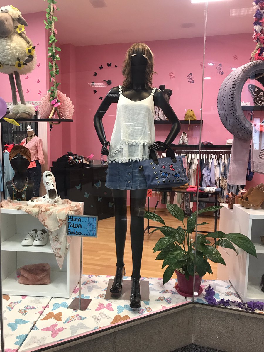 ModasIsabel_'s tweet image. 🌸🦋🌺🦋🌸🦋🌺🦋🌸🦋🌺🦋🌸

Blusa margaritas: 15,90€
Falda Vaquera 80's : 19,90€
Botín Kardashian: 34,90€

🌸🦋🌺🦋🌸🦋🌺🦋🌸🦋🌺🦋🌸