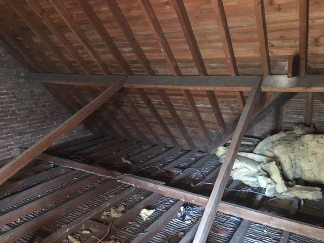 jphalebuilder's tweet photo. New Loft Conv. Broadstairs:steels in, floor going down, timber work &amp; framing-out going on #loftconversionsthanet #broadstairsloftconversion https://t.co/pBZjNesrN3