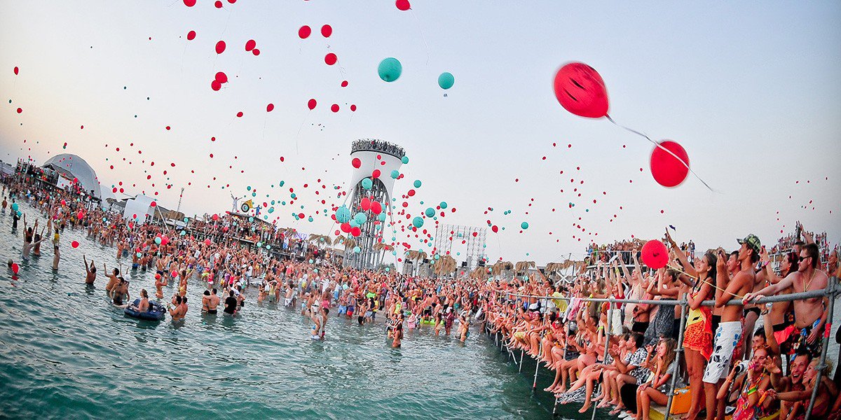 MagazineTrax's tweet image. .@gem_festival : le plus long #festival électronique du monde aura lieu cet été sur une plage de la mer Noire
👉 on.traxmag.com/MMvx-8Of3