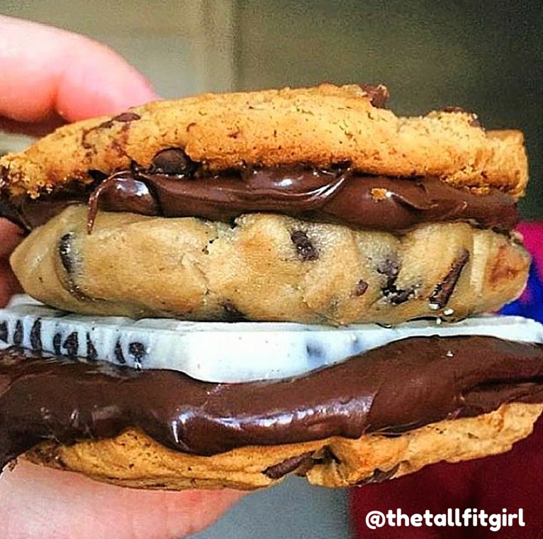 There are 10 MUST TRY Happy Hours in Hell’s Kitchen and YOU need to know about them buff.ly/2a1b6E2