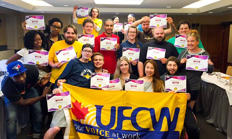 UFCWCanada's tweet photo. Another one! Young workers build momentum at Ontario @UFCWYIP session! Read more: https://t.co/xI9EuRpNKQ #canlab #UFCW ๐ช๐ช๐ช https://t.co/HkLxfFh4Lw