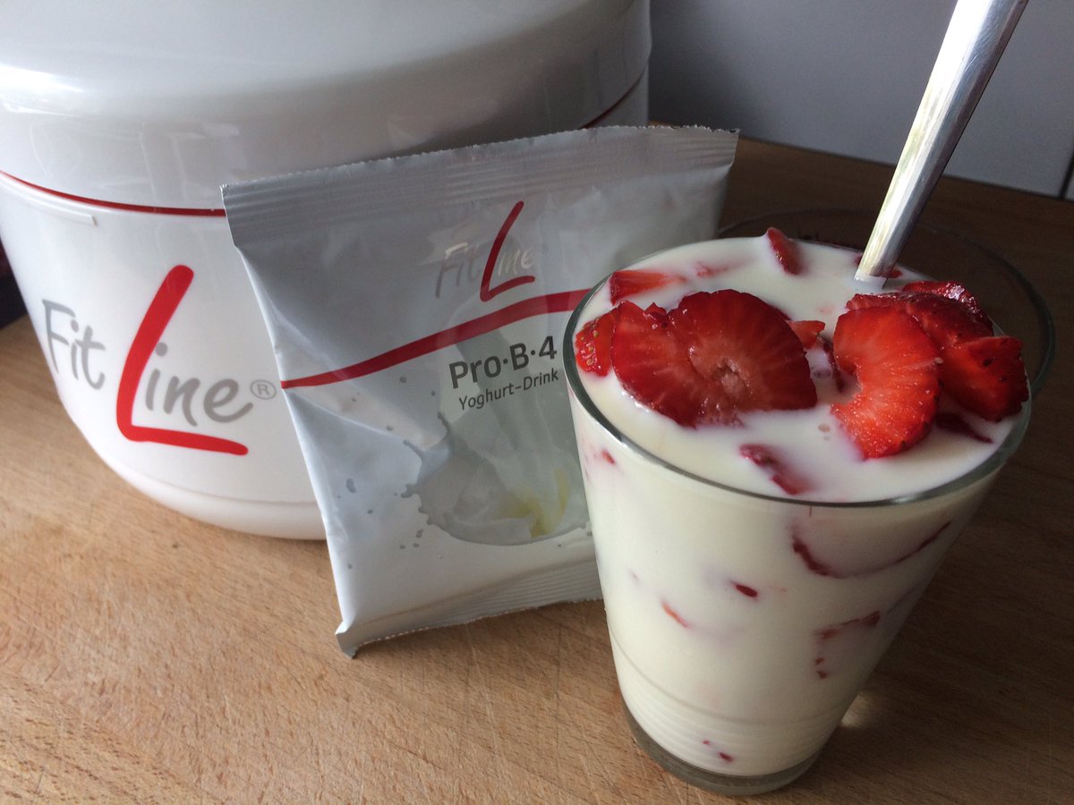 TCellReset's tweet photo. #yoghurt #FitLine #stayfit #behealthy #strawberries #fitlife @olapapierska @FitlineScotland https://t.co/nx8s0VkWD4