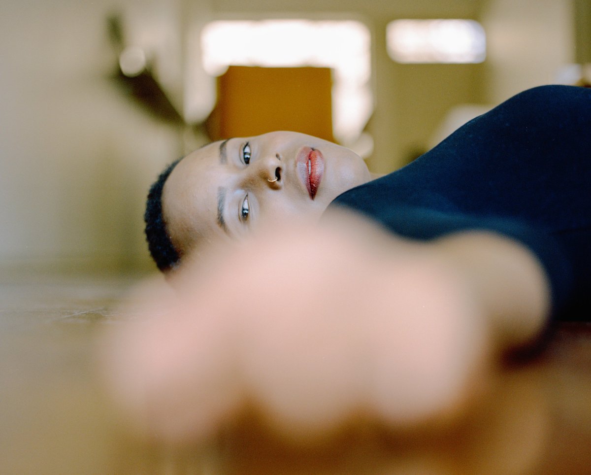 Between 10and5 tweet media