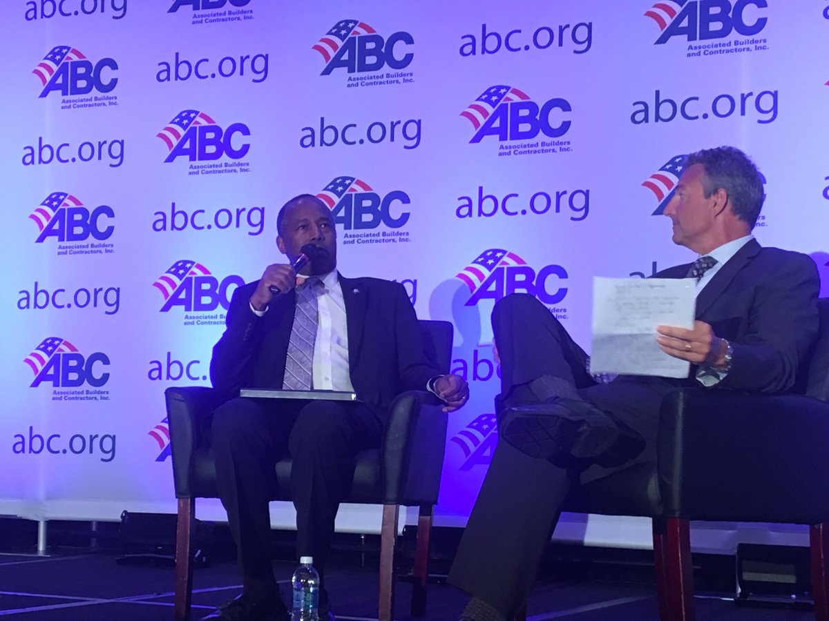 SecretaryCarson's tweet image. Chatting w/ Mike Bellaman about how @ABCNational firms can work w/ @HUDgov to employ low-income people through the Section 3 program