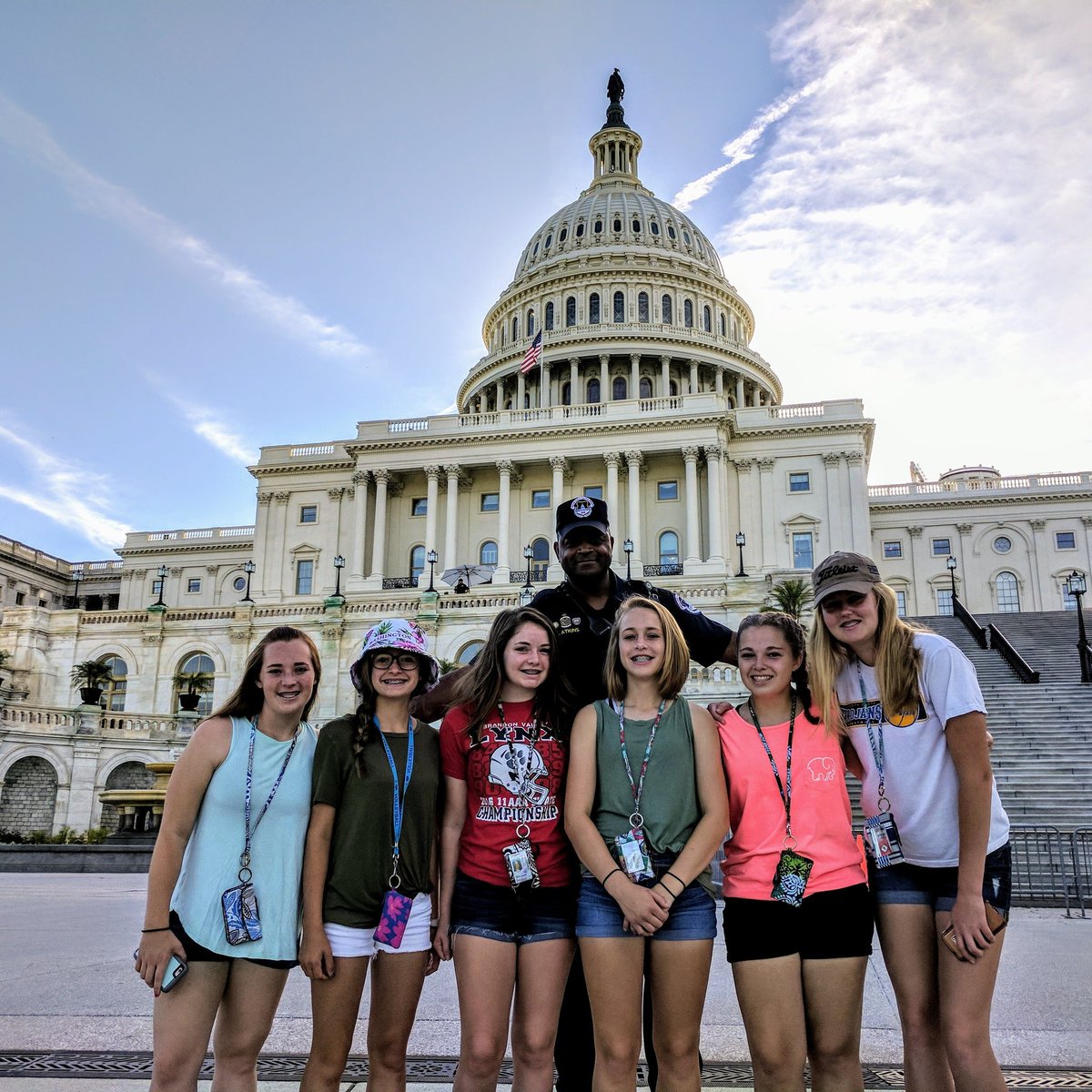 bradyjayolson's tweet photo. Hanging out at the #capitolbuilding with a new friend! #traveldc #bvdc2017 #wearebv https://t.co/JHqVqVIX9C
