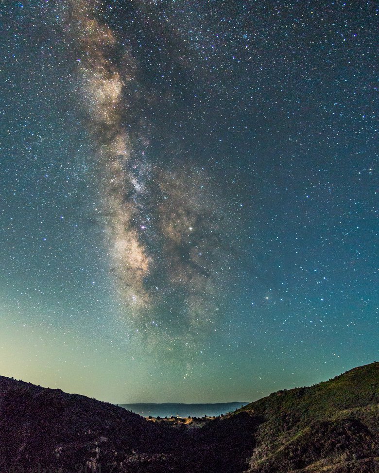 dcassat's tweet photo. Summer Observation #nightsky #milkyway #stars #longexposure #landscape_lovers https://t.co/CTtxbTftD0 https://t.co/qk6X5qpmvA