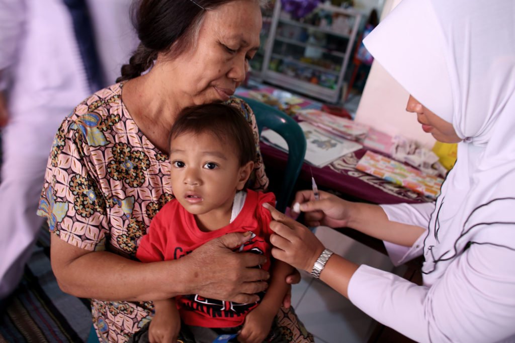 .<a href="/UNICEFIndonesia/">UNICEF Indonesia</a> launch initiative leveraging #mobile connectivity &amp; #RapidPro to improve existing health services. bit.ly/mhealthJava