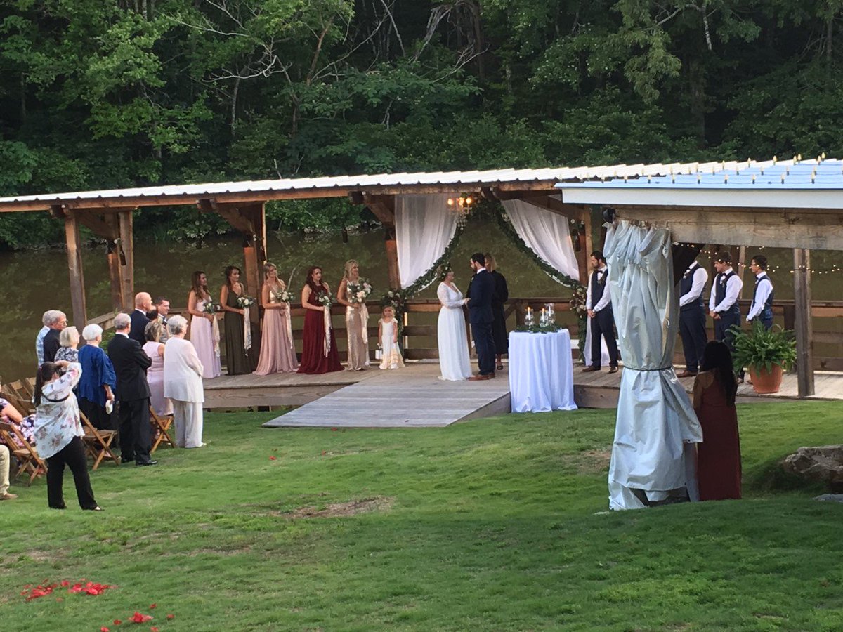 YLCMAL's tweet photo. Congratulations to Leigh Anne and Joshua on your new life together! https://t.co/Okx1O2x0fV