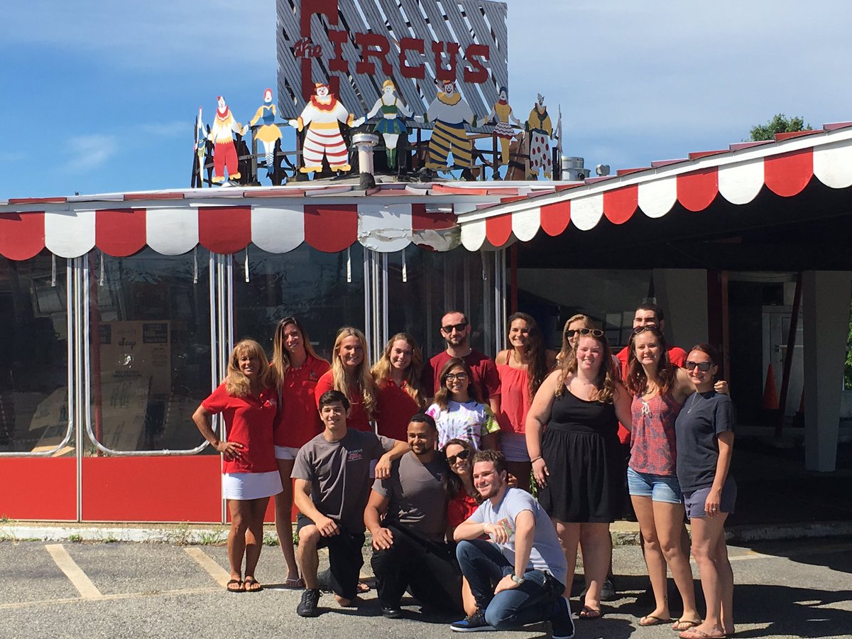 Saying goodbye: former employees of Circus Drive-In in Wall pose for a final group photo in front of shuttered iconic restaurant  <a href="/News12NJ/">News12NJ</a>