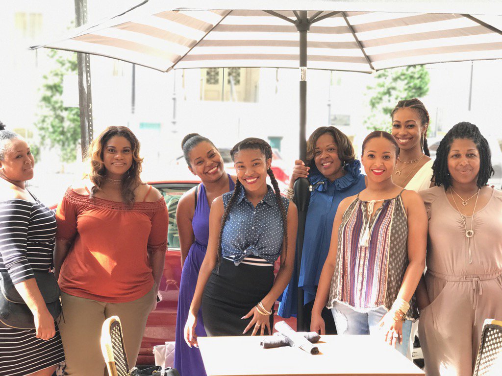 ladymaclin1's tweet photo. The McDowell Family is expanding with beautiful women! https://t.co/jCIXgc2bNw