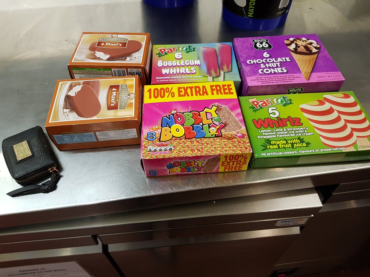 I'm a top km buying the chefs all this on this hot day. <a href="/mikebrayley1/">Mike Brayley</a> <a href="/BristolConcorde/">Bristol Concorde</a> <a href="/MarkCash15/">Mark Cash</a>