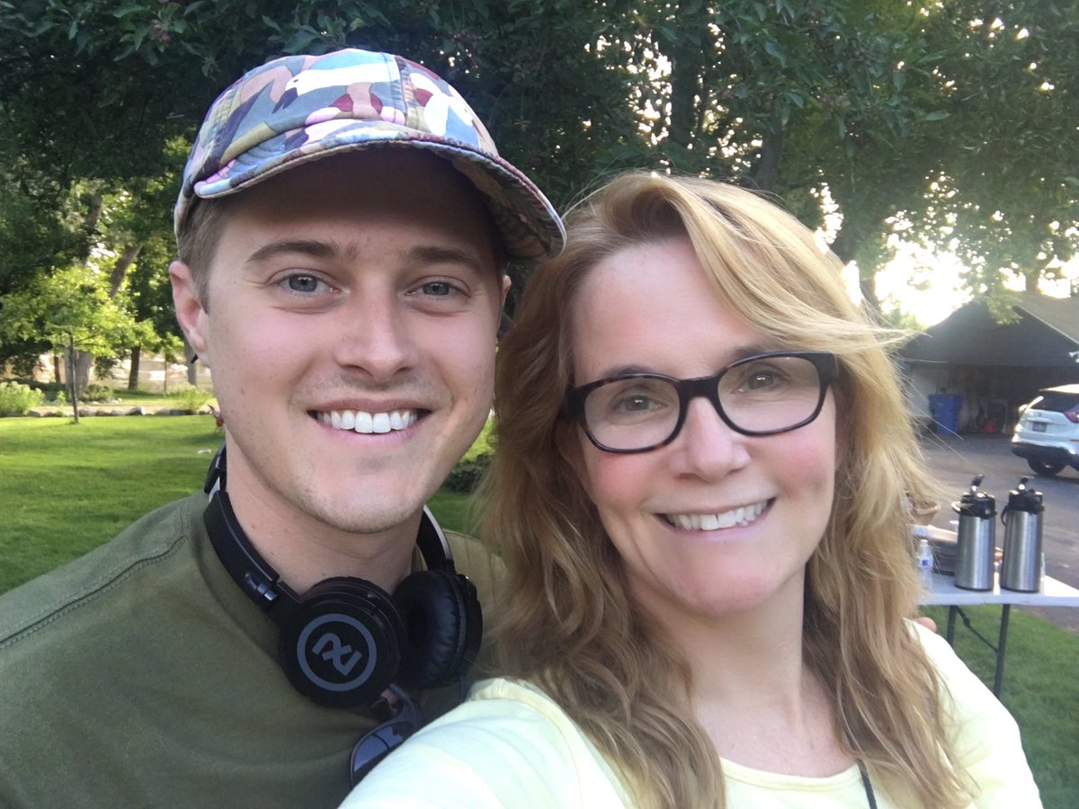 LeaKThompson's tweet photo. woke up not knowing what or where I was and then JOY I am shooting @LittleWomenFilm with @MrGrabeel #sofun https://t.co/5ioR3hNWFo