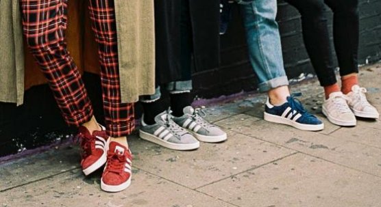 Time to ditch the wellies - these are the old school sneakers you should be wearing to Glastonbury this week bit.ly/2tokbLU