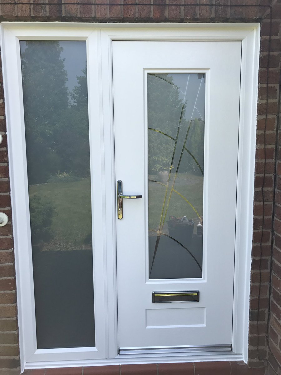 wallgatewindows's tweet image. Another quality ultimate @rockdoorltd just finished by @wallgatewindows  Big difference from before and after! Supplied by @GAPLtd wigan