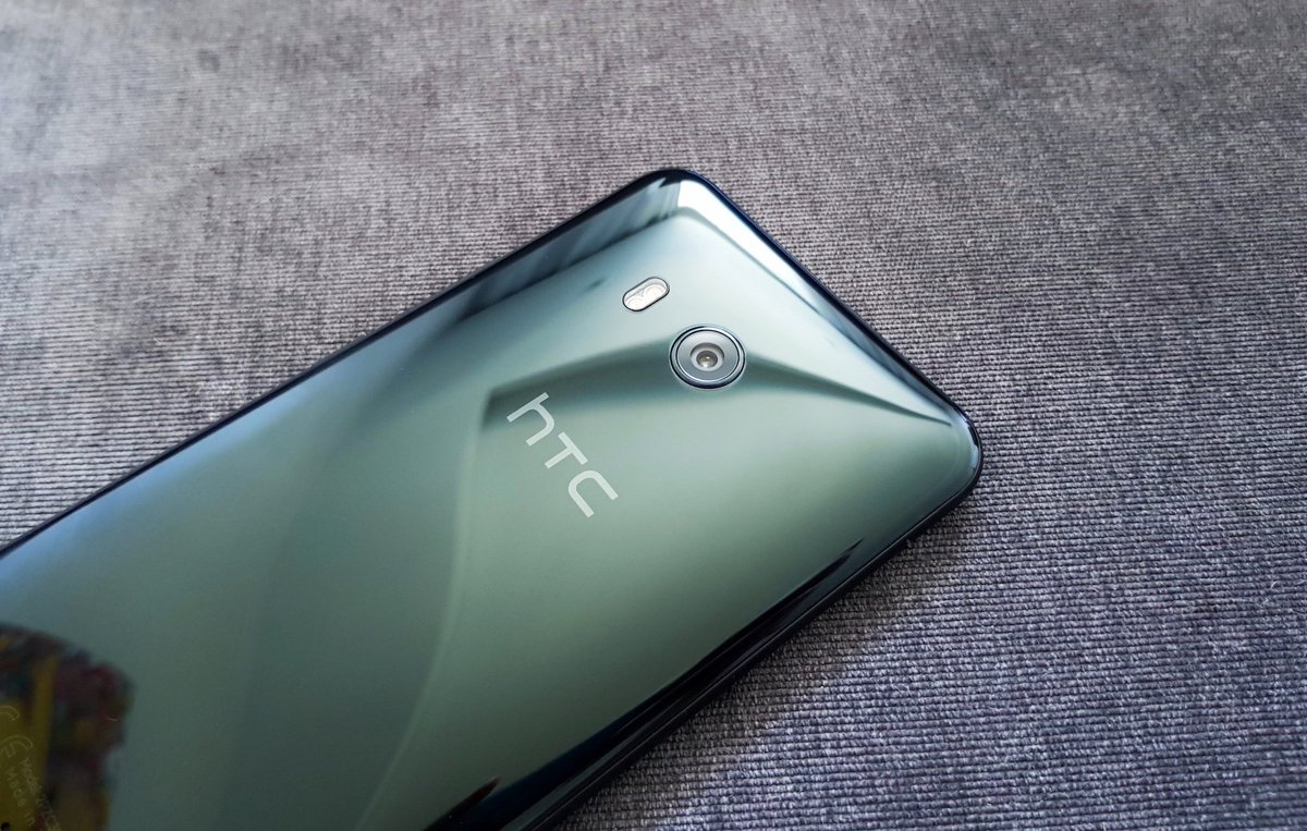 Обзор HTC U11: производительность, автономность, звук и камера youtube.com/watch?v=b7mhT4… спс за ретвит