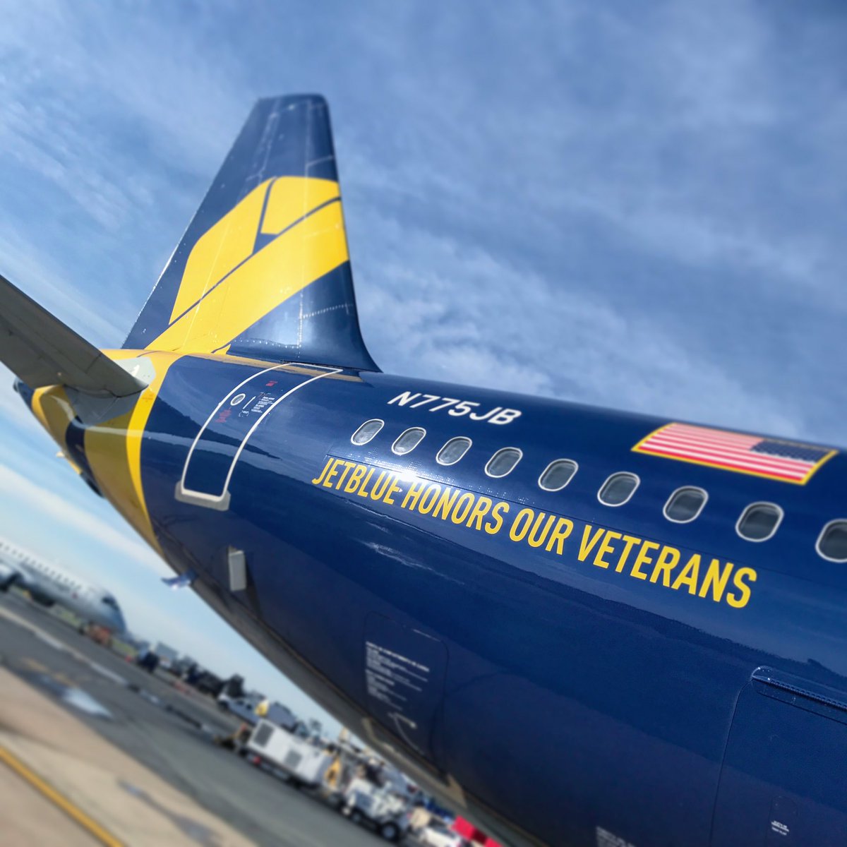 Reagan_Airport's tweet photo. #VetsInBlue from @JetBlue is here at #FlyReagan today! 💙🎗💙 #Avgeeks #Avgeek #WashingtonDC #Veterans #HonorFlight @JetBlueDCA https://t.co/ZBfB9iLUCP