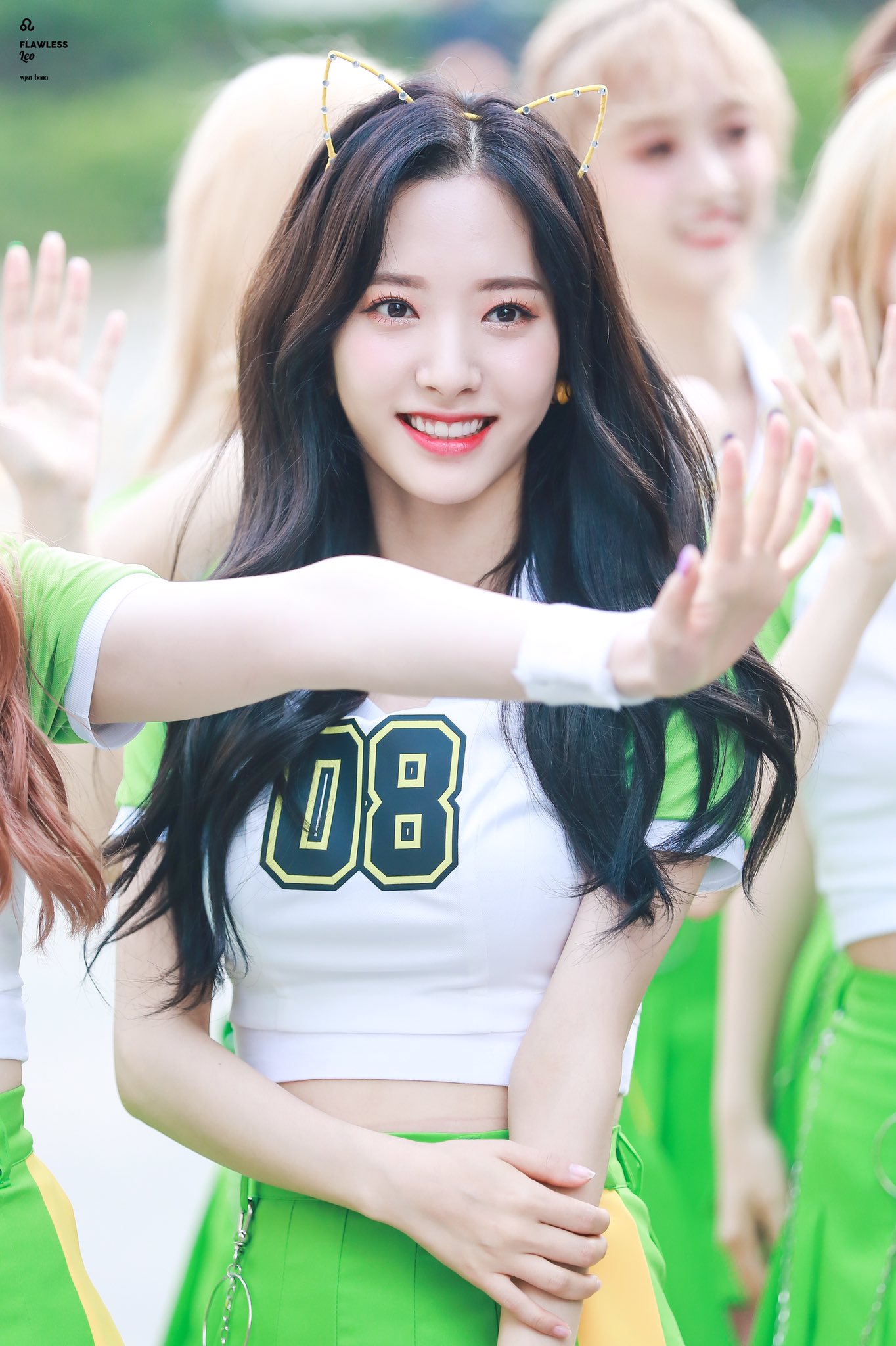 DCxb6o_V0AIgyls.jpg:large