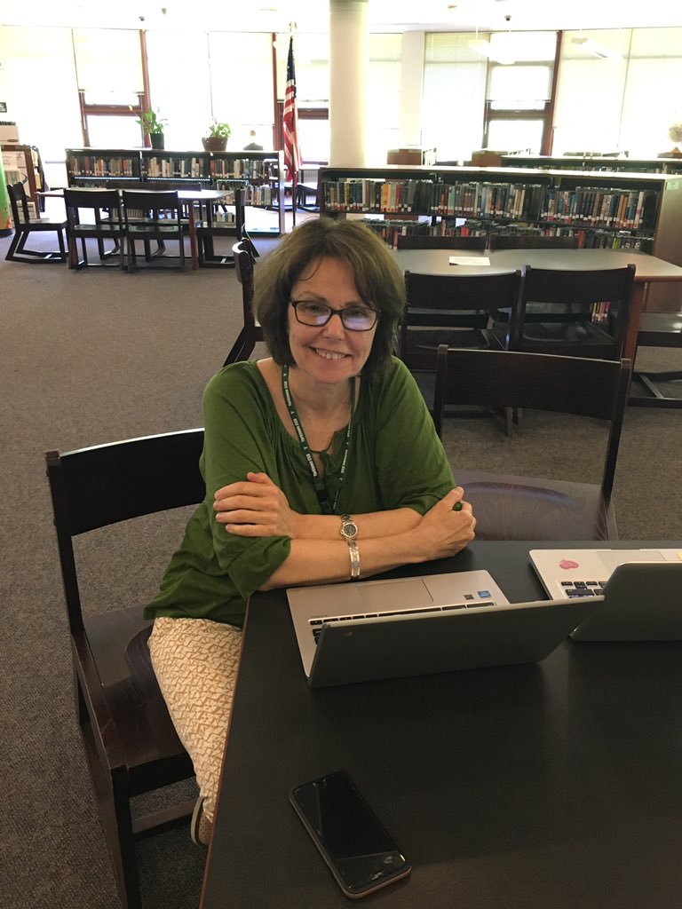 Yorktown HS Library (YorktownHSLib) Twitter