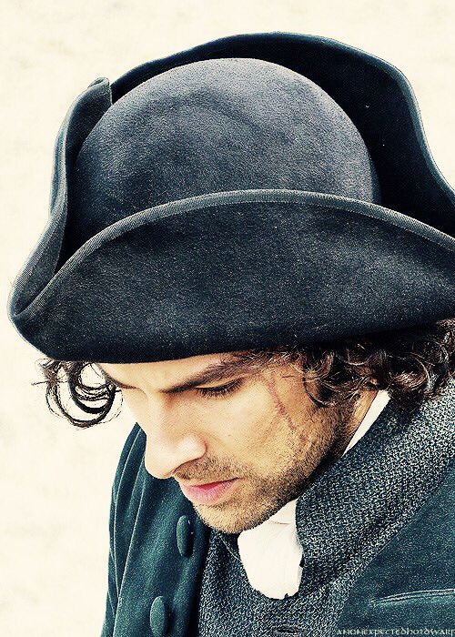 NicoleJenn1217's tweet photo. @NINightOwl #TurnerTricornTuesday #AidanTurner #CaptRoss #Poldark π https://t.co/kTqSUd9OLk