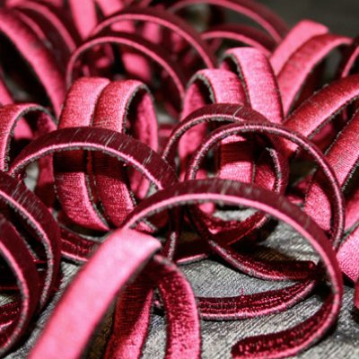 LondonEmbSchool's tweet photo. Jenny King uses satin stitch on padloft to create strips for #3Dtextiles https://t.co/aeNdPKRLGd