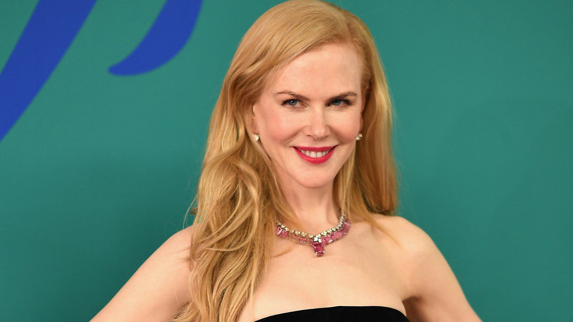 Happy Birthday Nicole Kidman  The Aussie actress shares her summer beauty routine:  