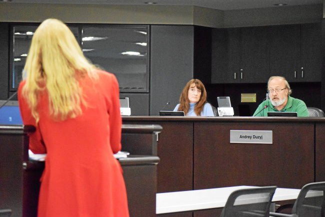 advisorsource's tweet image. Macomb County Clerk Spranger balks at revealing 11 vacancies, butts heads with board members over several issues ow.ly/gebr30cKi6F