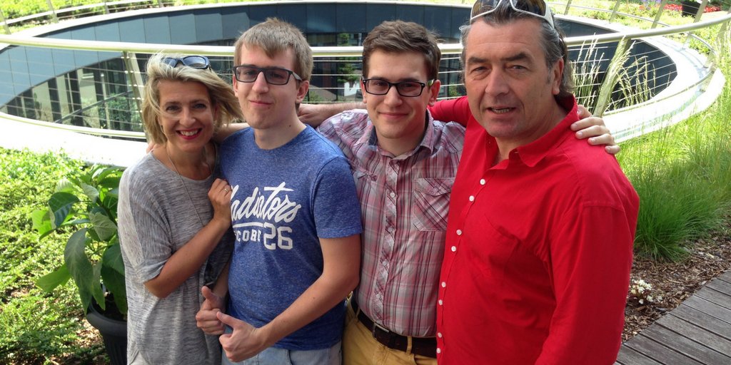 Maciej Pawlus i jego Rodzina 👨‍👩‍👦‍👦 kolejnymi prelegentami konferencji "Ja, mój autyzm i świat" 💚 Więcej na bit.ly/2smDOWl