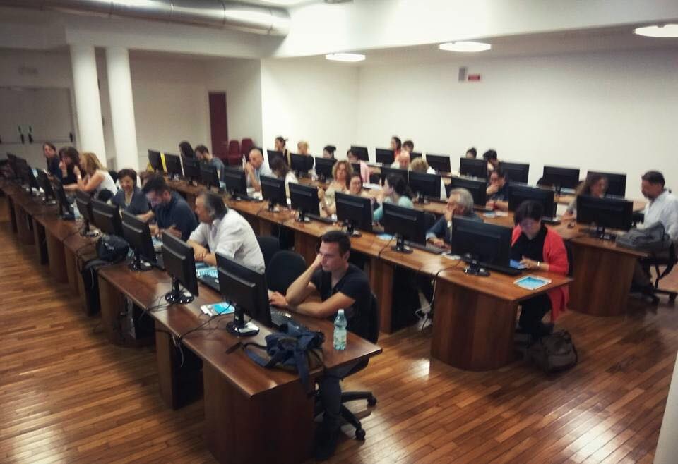 DajeMarche's tweet photo. A scuola di #Wikipedia per inserire nuove info alle voci del centro Italia. sempre in prima linea per il nostro territorio! #dajewiki #unimc https://t.co/mxkmXxZoAM