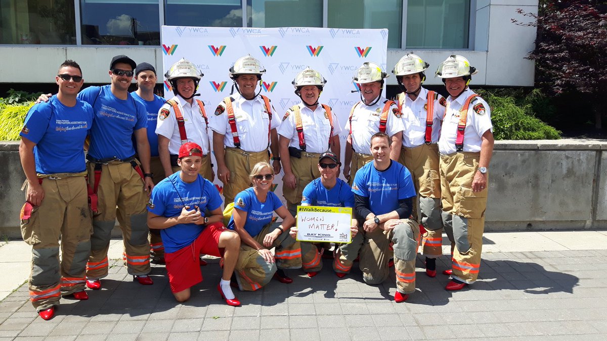 HamiltonFireDep's tweet image. Chief and Senior Officers supporting  #WAMHamilton @YWCA_Hamilton @HamFirefighters