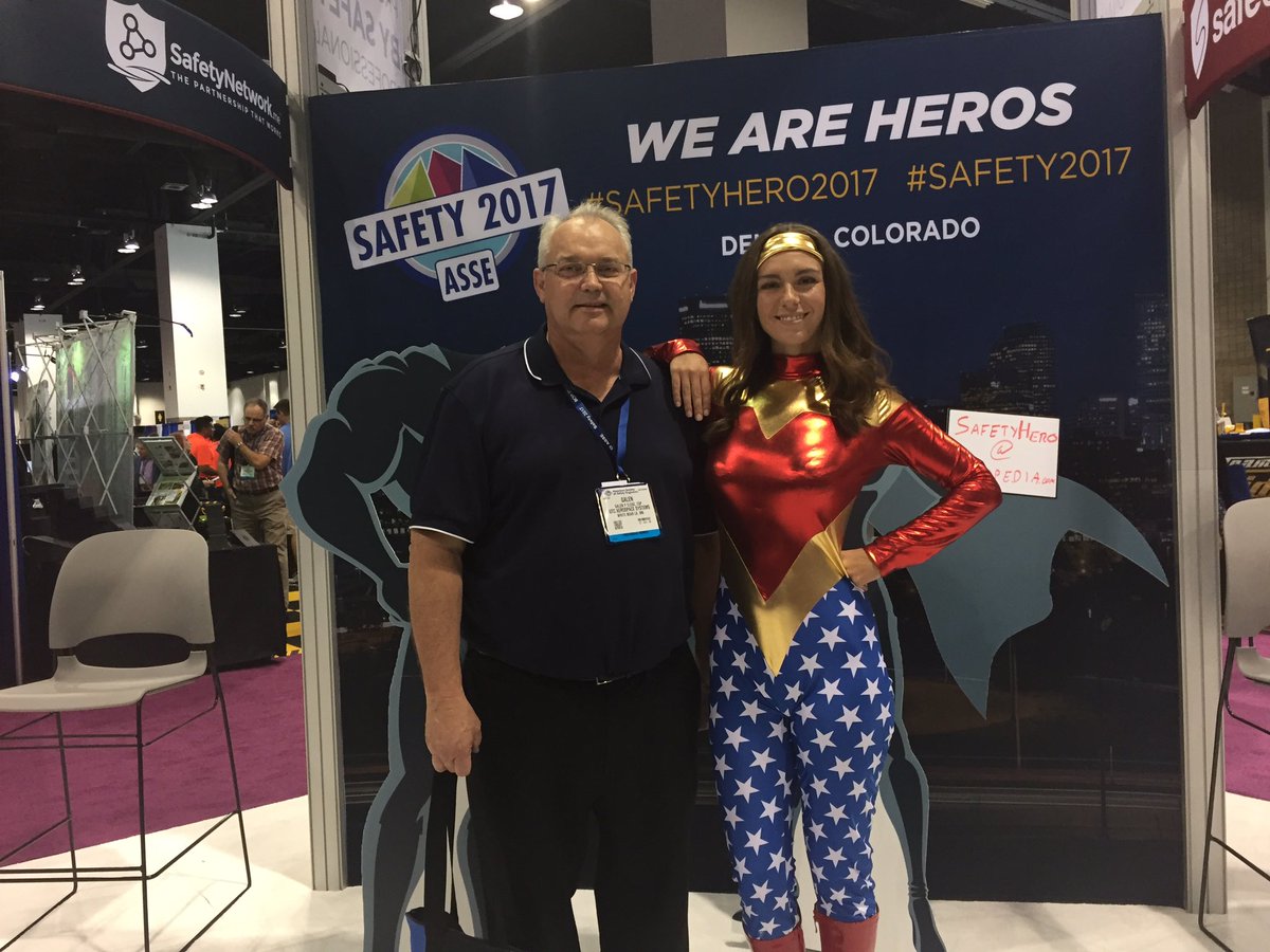 SafetyNetworkme's tweet photo. #Safety2017 #SafetyHero2017 https://t.co/MW7lxY2n47