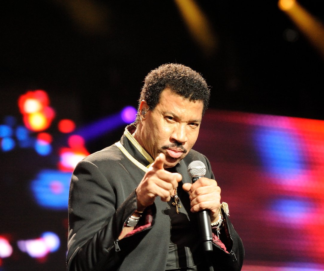 Happy Birthday to Lionel Richie have an awesome day. 