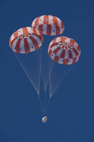 NASA_STI's tweet photo. @NASA_Orion performs tests of critical systems to ensure crew safety. https://t.co/jiqYxQYYVO Learn more at #NTSR https://t.co/JmRHuVvGTG https://t.co/AQEzxCoOoy