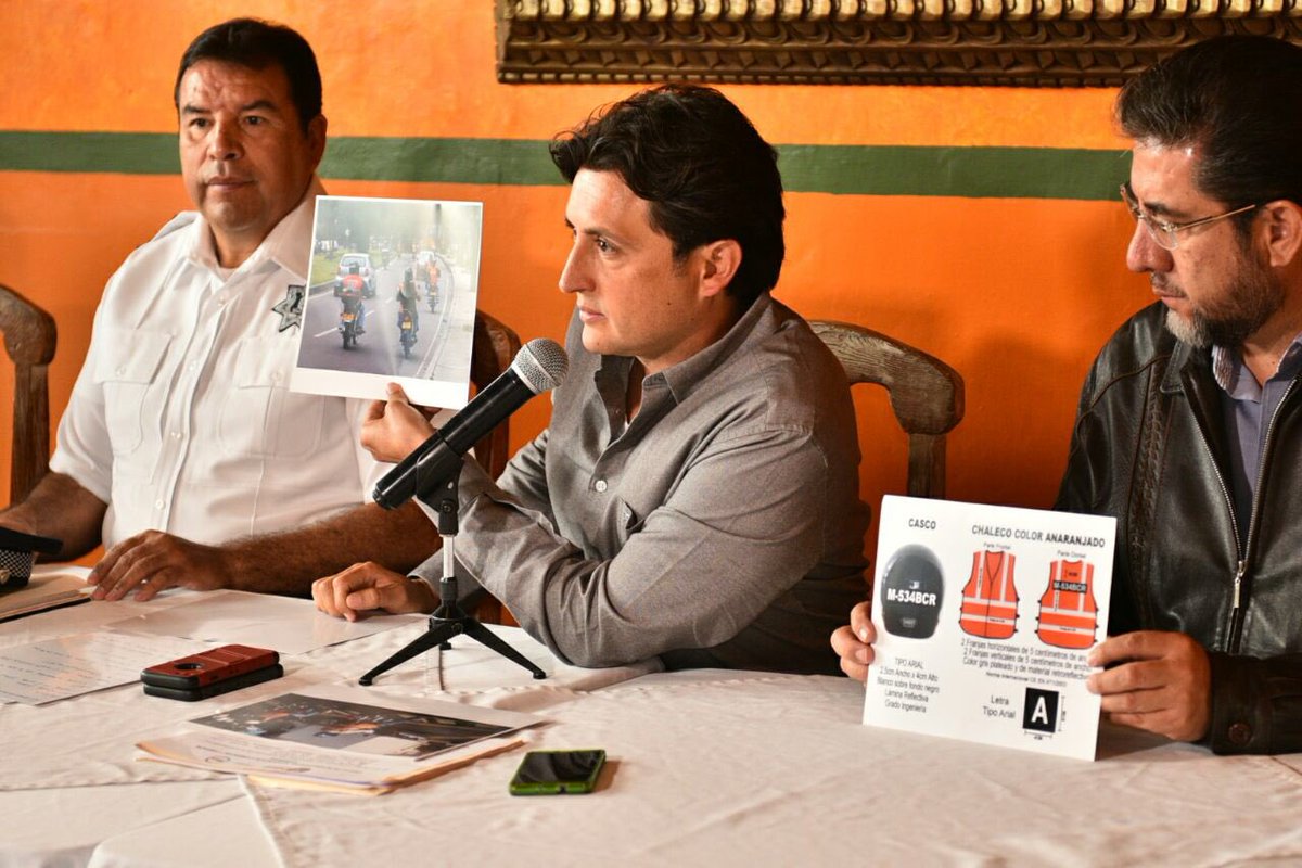 JoseJuanEsp's tweet photo. Desde #Cholula redoblamos esfuerzos para fortalecer la seguridad pública; convocamos a un foro estatal 24 y 25 de julio. https://t.co/87WmnCEKeO