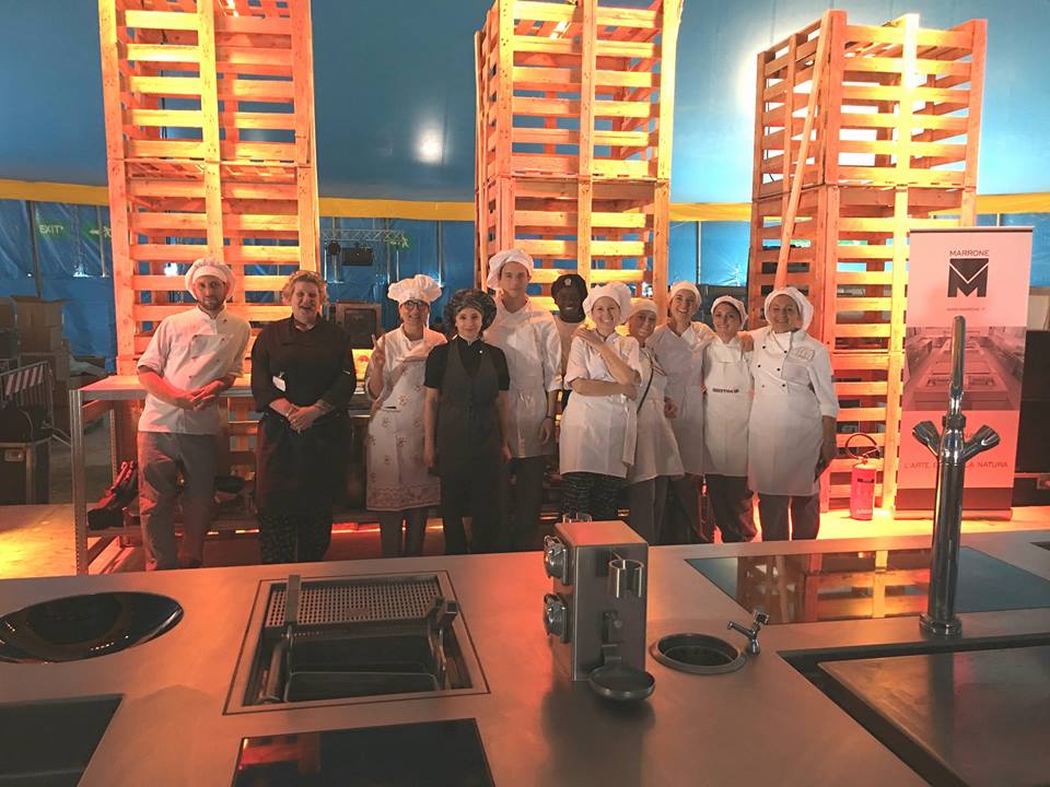MarroneCC's tweet photo. Great to have been in @AlMeniRimini more on https://t.co/kI62V4Q6bd 
#MarroneCC #CustomCooking https://t.co/njPRxOmYl9