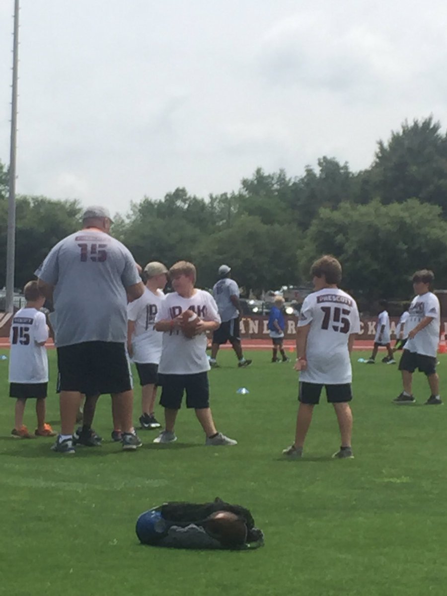 mitchelljp04's tweet image. Future Mississippi State Quarterback Jax Mitchell @dak @adidasFballUS @ProCamps #teamadidas
